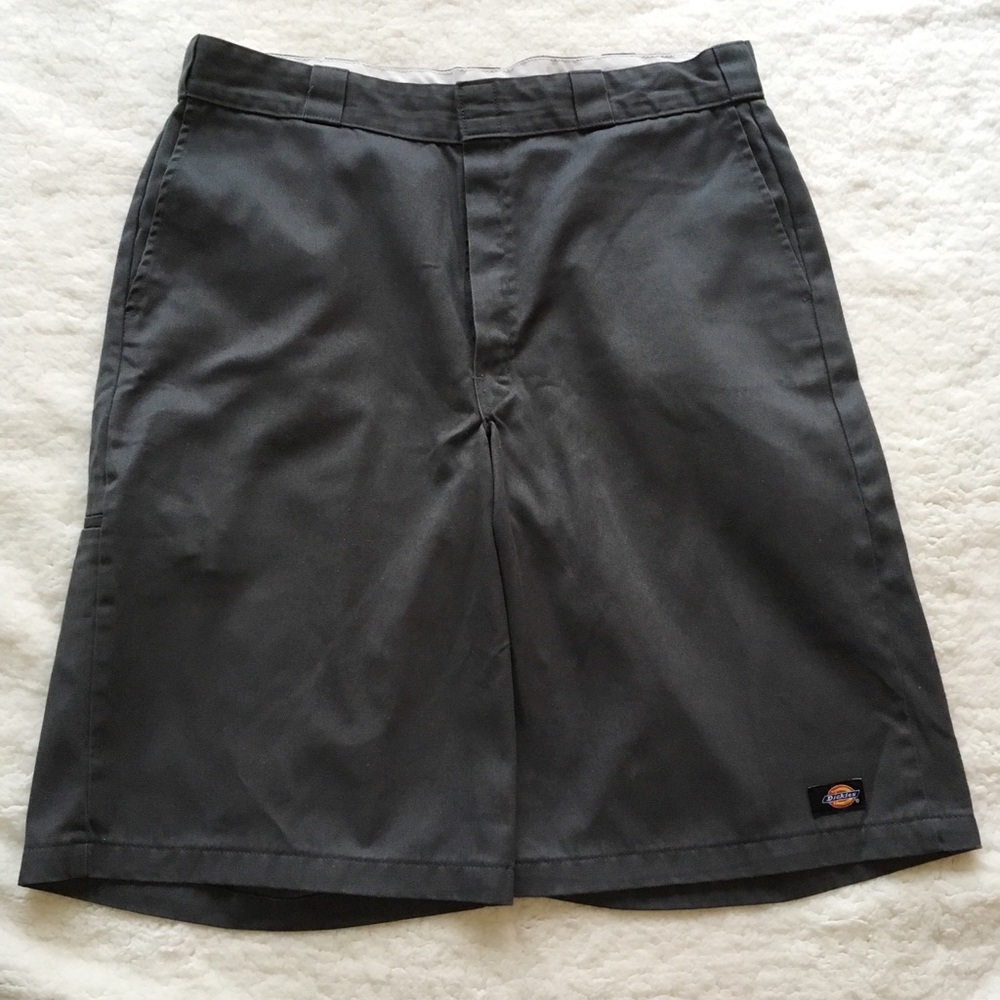 DICKIE’S - MENS GRAY LOOSE FIT SHORTS
